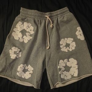 Stylish Gray Floral Athletic Shorts for Men